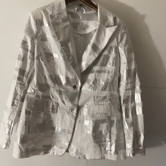 Berek - Picture 1 of 11